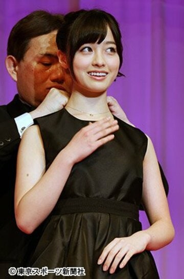 史上最年少受賞となった橋本環奈