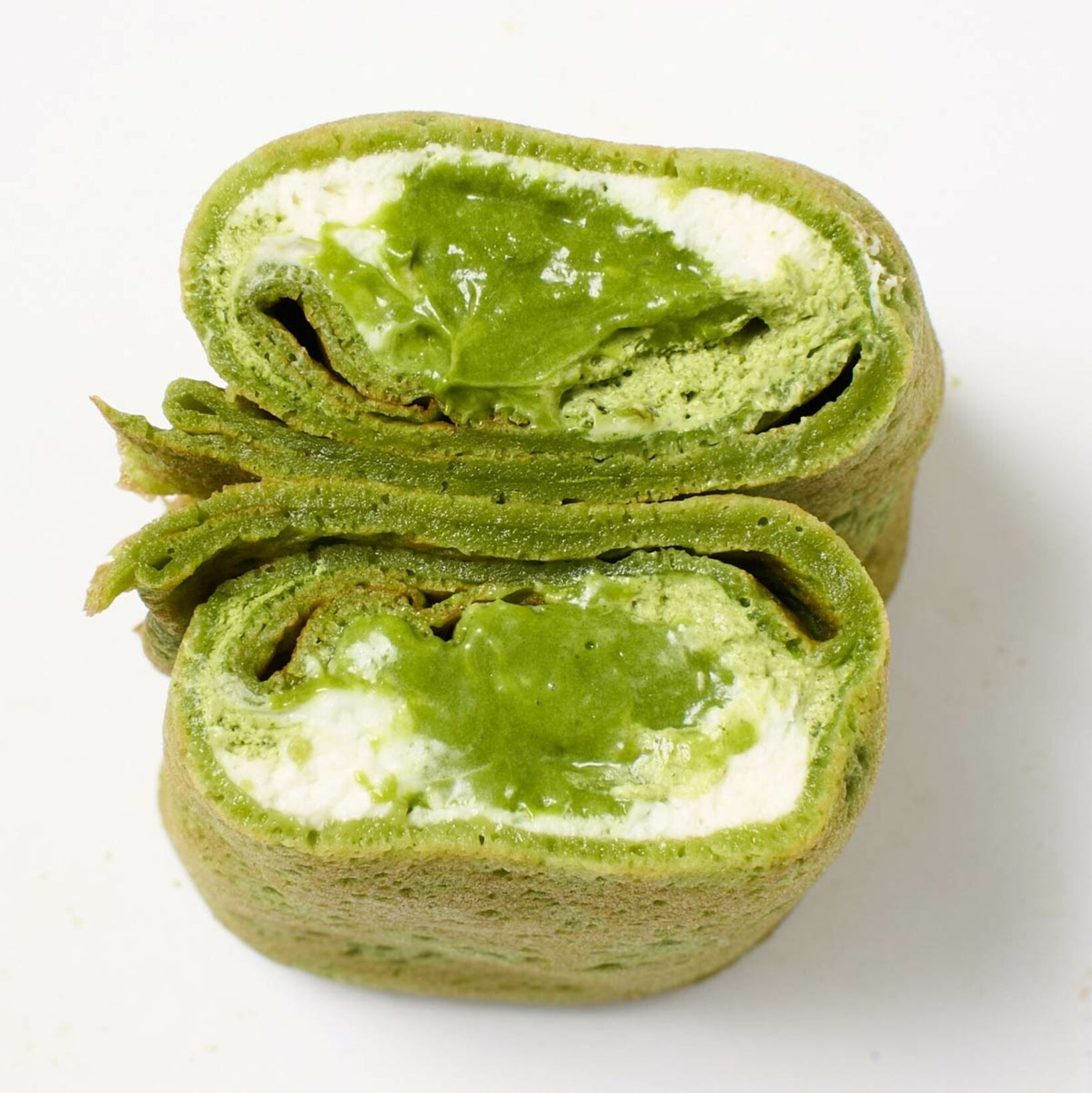 ３種のクリームをロール