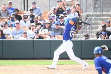 ５回裏ニ死２塁から本塁打を放った大谷翔平