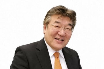 母校で講義する上井文彦氏