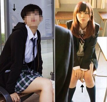  右＝教室でイスに座る楠に何やら違和感が…。左＝女性の肩口に注目
