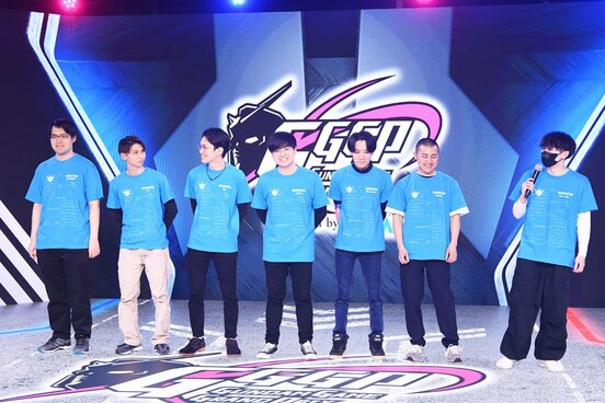 GGGP2023でグランドファイナル進出を決めたINOVATORのメンバー（©創通・サンライズ）.jpg