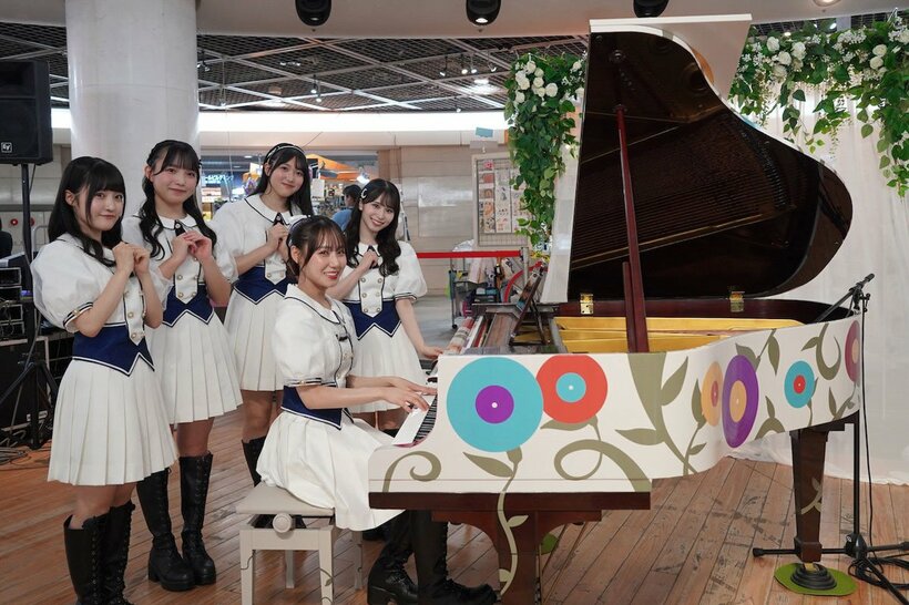 記念コンサートに出席したＳＴＵ４８（ⓒＳＴＵ）