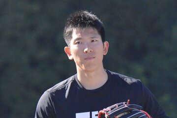 自主トレを公開した巨人・戸郷