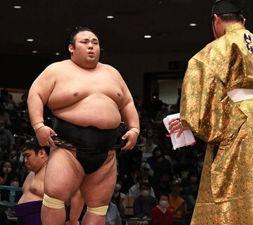  Ｖレースを快走する貴景勝