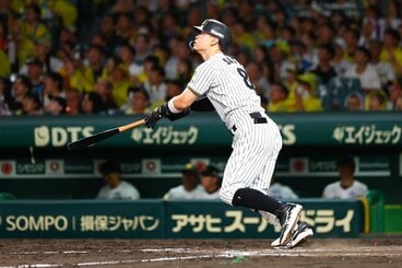 4回に35号ソロを放った阪神・佐藤輝明
