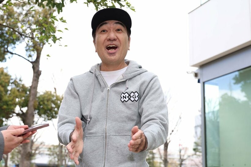直撃取材に答える江頭２：５０