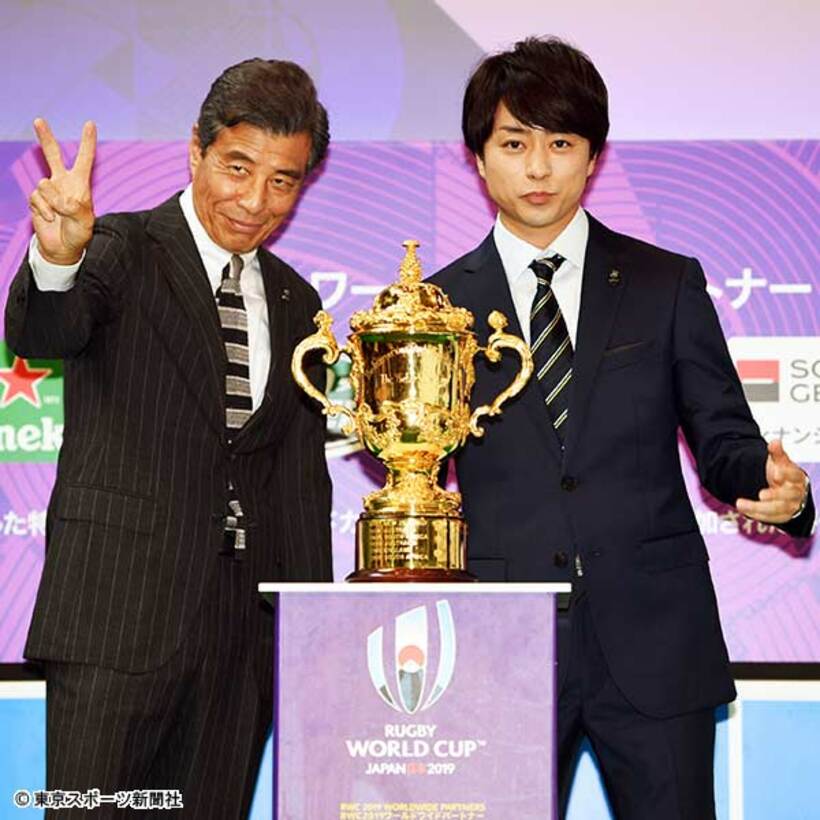  舘ひろし（左）とともに登場した櫻井翔