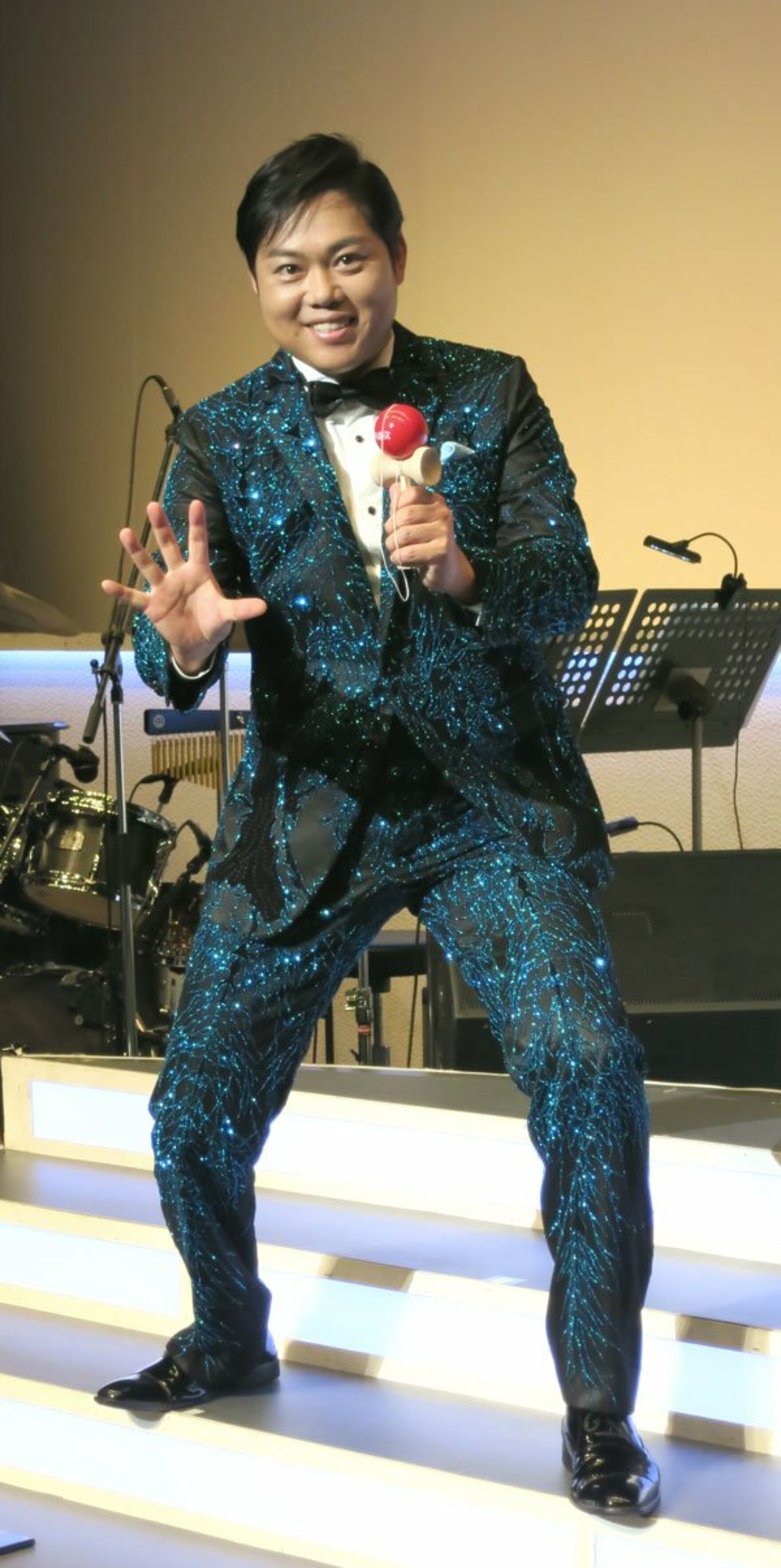 三山ひろし 新歌舞伎座 特別公演 良席 2枚 ブランド 品 通販