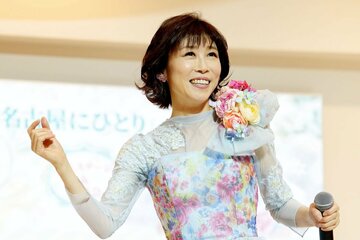 神奈川・小田原市でキャンペーンを行った水森かおり