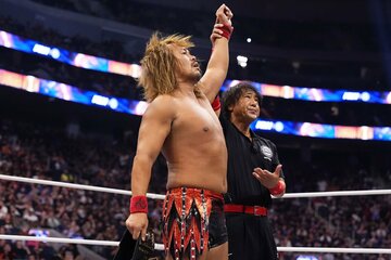 IWGP世界ヘビー級王座を奪回した内藤哲也　©All Elite Wrestling