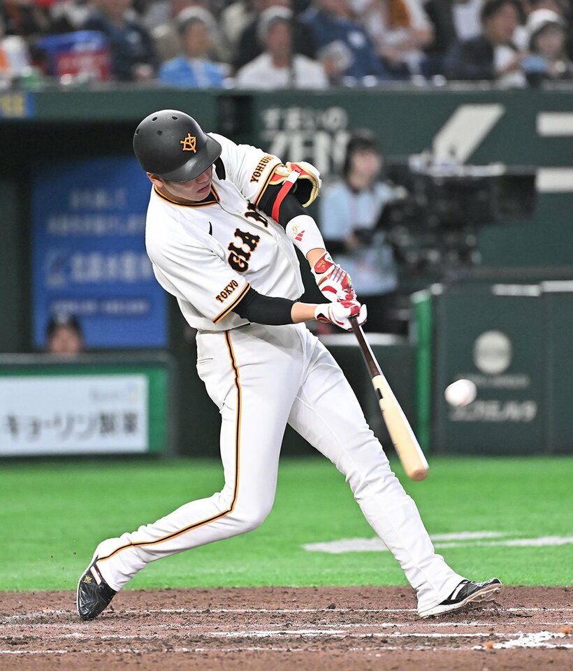 今季の２安打目が待望の一発となった巨人・坂本勇人