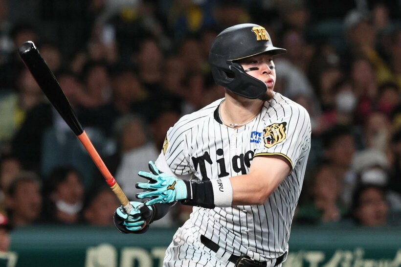 動向が注目される３冠王・佐藤輝明