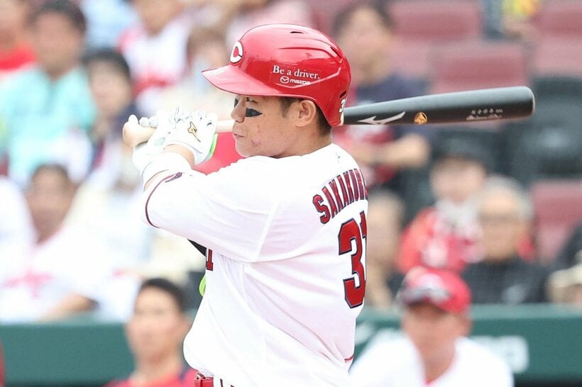 同点の８回に決勝打を放った広島・坂倉将吾
