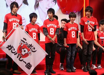 デビュー直後のSexy　Zone。左から菊池風磨、松島聡、佐藤勝利、マリウス葉、中島健人（2011年）