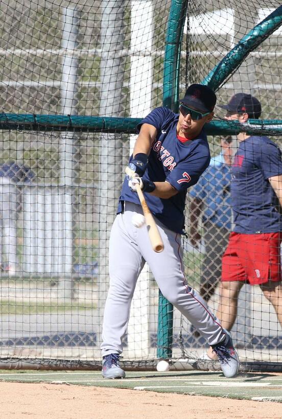 フリー打撃を行った吉田正尚(カメラ・カルロス山崎)