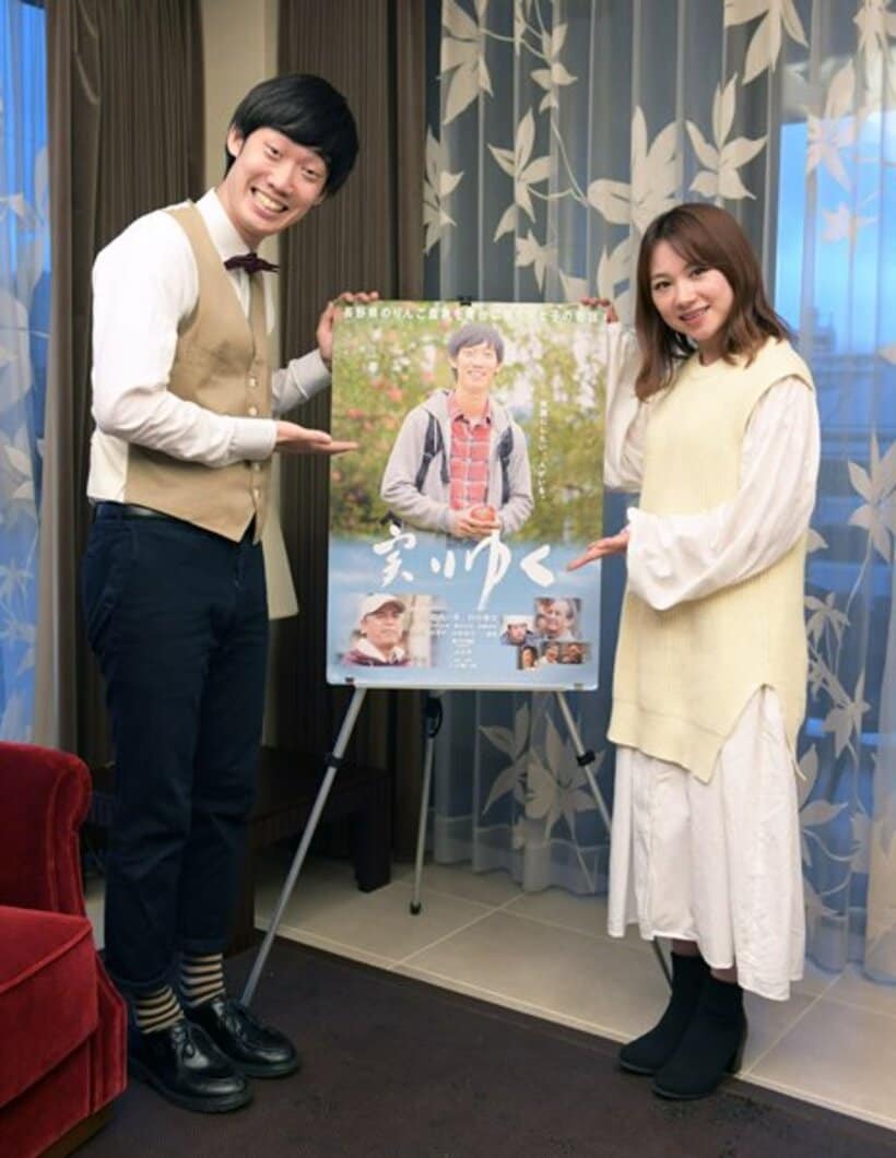  劇中の演技が光る竹内㊧と石田