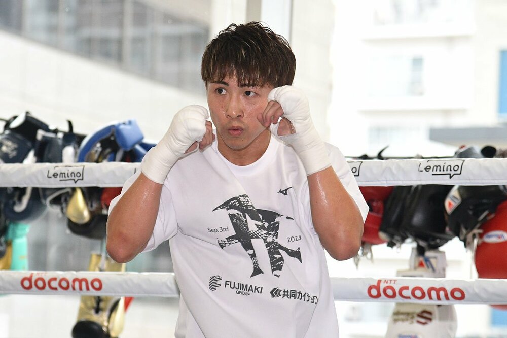 シャドーを披露する井上