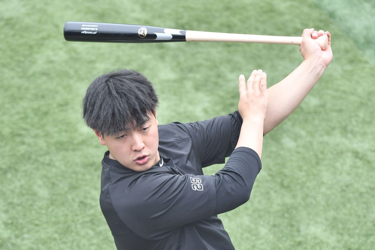 巨人】岡本和真が本塁打量産モード 主砲のテンション上げた憧れの