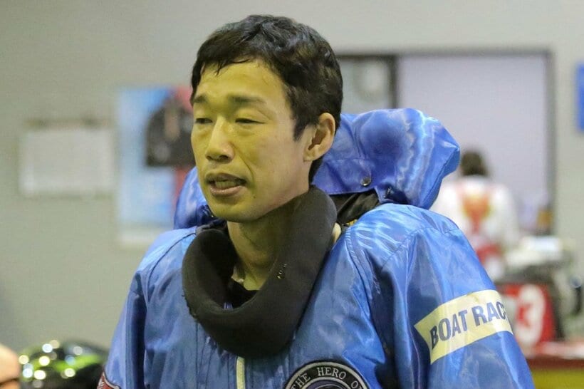 予選前半を２勝と３着１本で折り返した小山勉