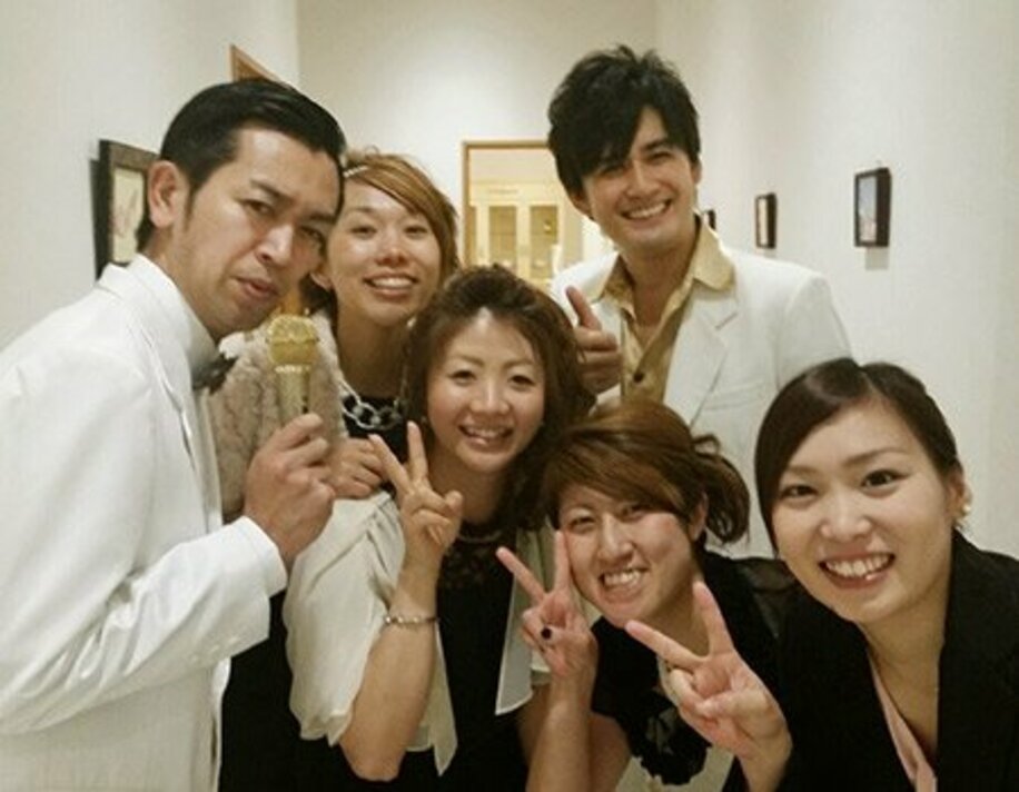 上段左からムーディ勝山、今井美 亜、AMEMIYA、下段左から 滝川真由子、喜井つかさ、坂咲友理