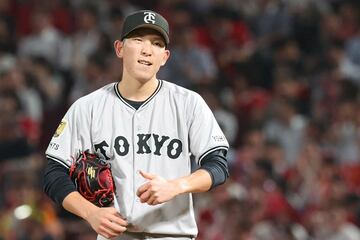 失点を喫し渋面の戸郷翔征