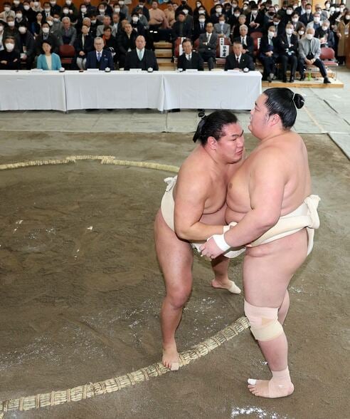 初場所】〝W綱とり〟に挑戦する琴桜と豊昇龍 稽古総見で明暗分かれる