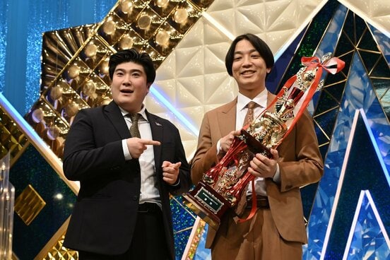 優勝した「例えば炎」（左から）タキノルイ、田上