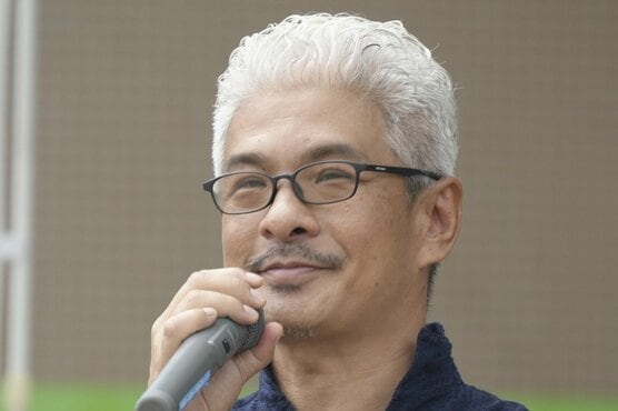 小塚祥吾氏