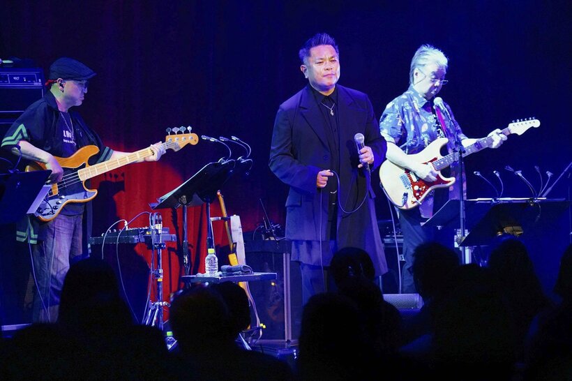 アーティストデビュー３５周年を記念したライブを開催した中西圭三