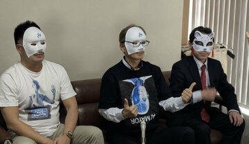 左からＡＩメイヤー氏、ＡＩメイヤー４号氏、ＡＩメイヤー２号氏