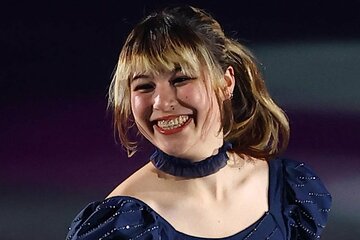 アリサ・リュウ（カメラ・山口高明）