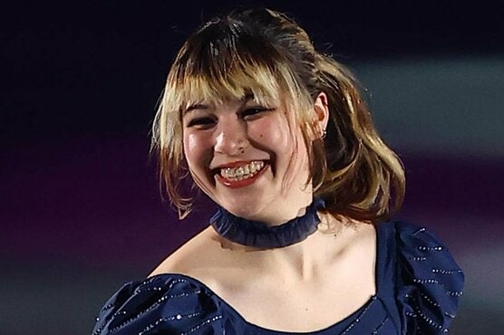 アリサ・リュウ（カメラ・山口高明）