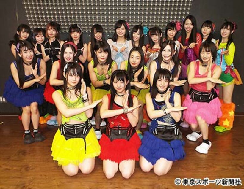  仮面女子・アリス十番に新メンバー３人が加入（前列左から涼邑芹、森下舞桜、木下友里）