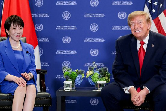 日米首脳会談で笑顔を見せた高市首相とトランプ大統領(ロイター)