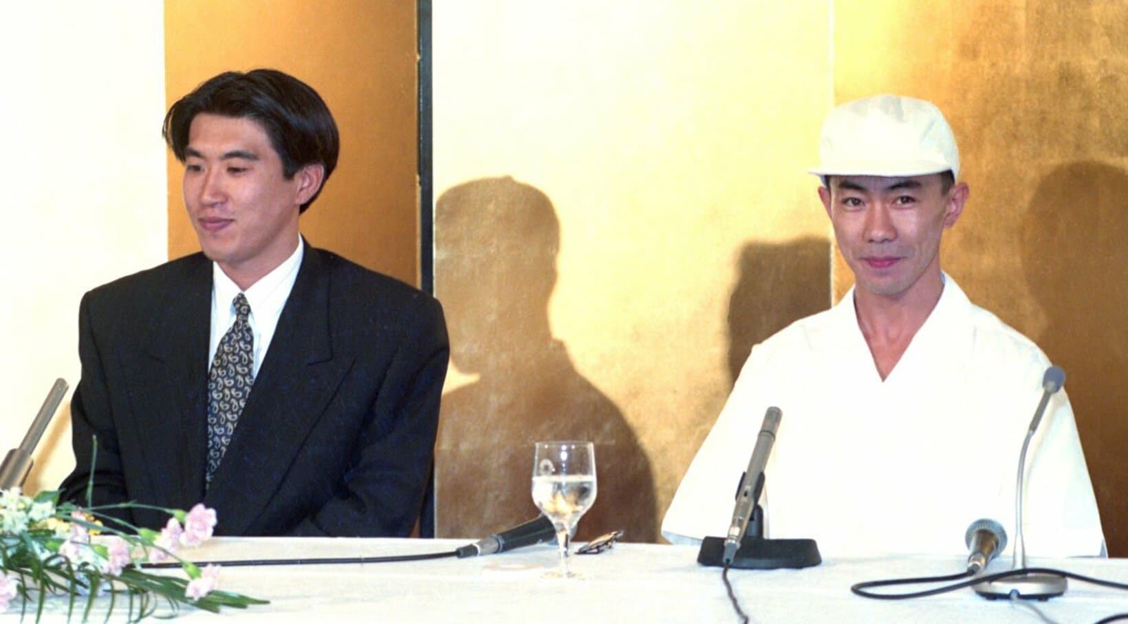 （左から）石橋貴明、木梨憲武（１９９０年）