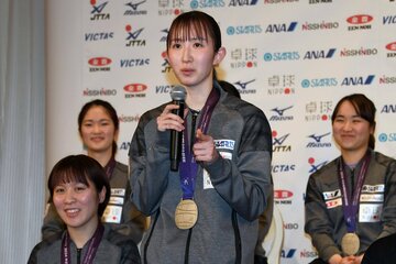 世界選手権の決勝戦を振り返った早田ひな