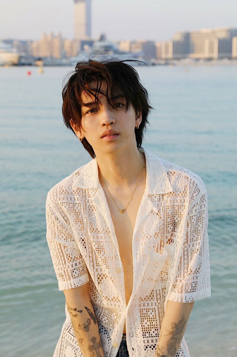 写真：元キンプリ・岩橋玄樹のファースト写真集3月14日発売 ドバイ