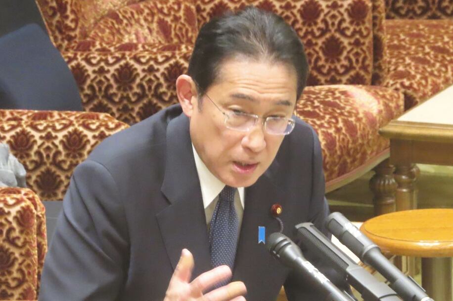 松野官房長官の更迭を否定した岸田首相