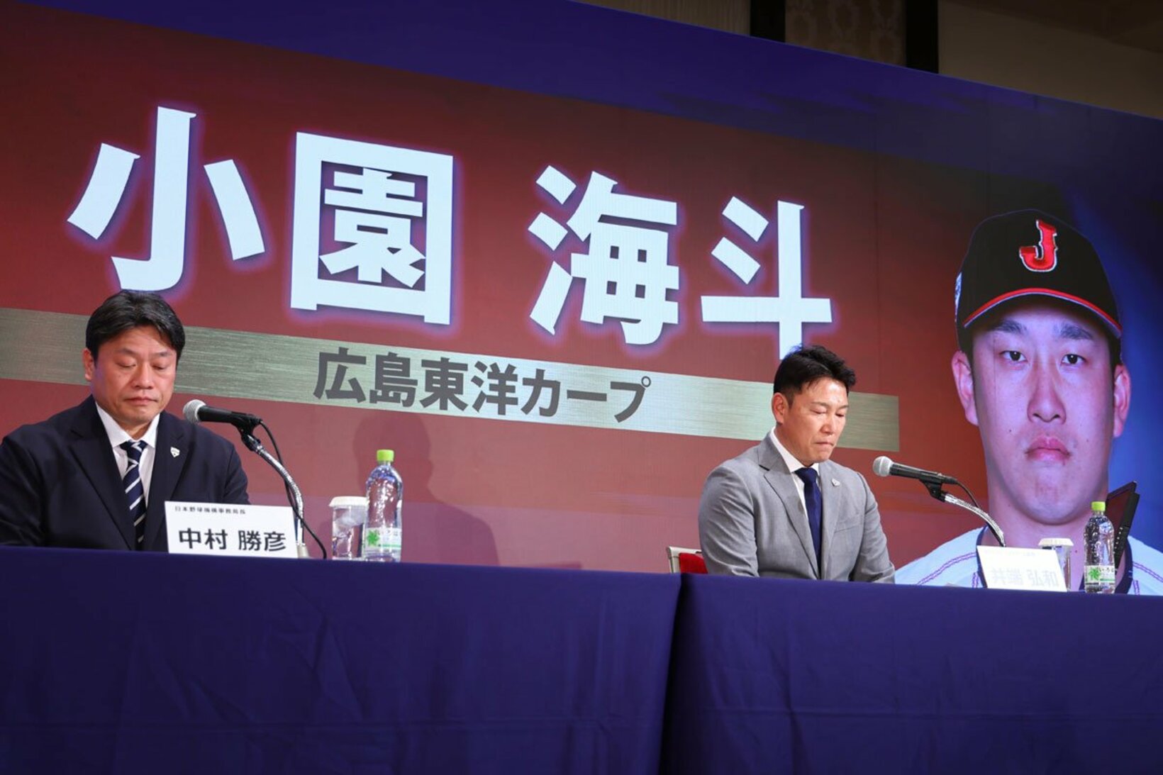 侍ジャパン・井端監督(右)からの期待は大きい