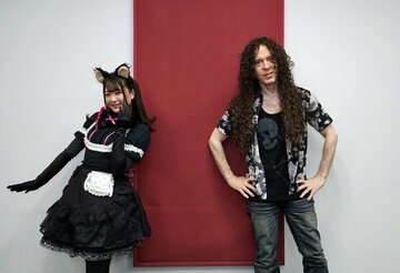  船戸㊧とマーティ