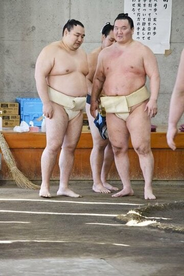 写真：【大相撲】鶴竜「体作るのが第一」合同稽古4日目も相撲を取らず