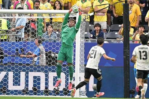 日本代表】GK鈴木彩艶獲得へ名門ユベントスが電撃参戦「問い合わせを