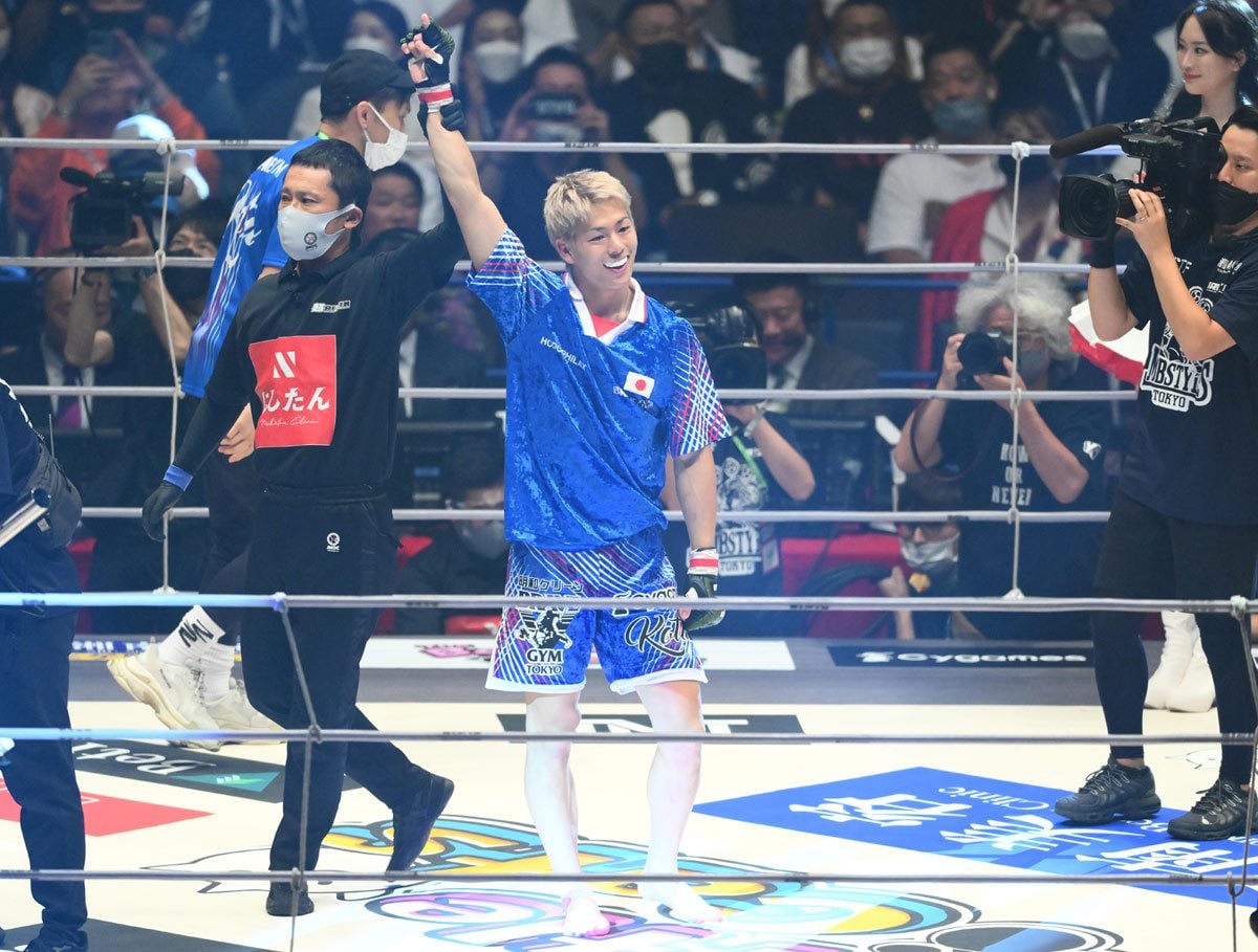RIZIN】三浦孝太が腕十字で見事一本勝ち「親の七光りとか言われる