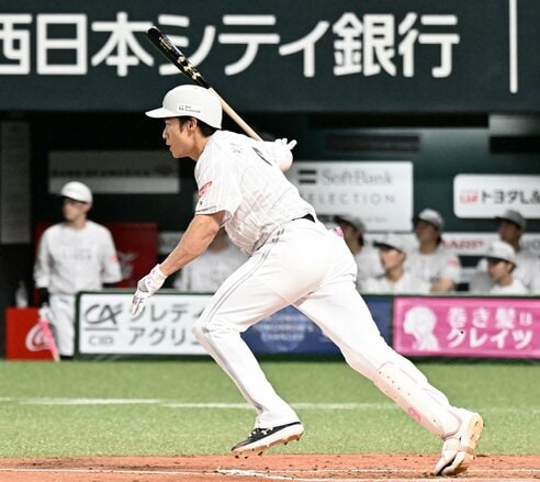 ソフトバンク】柳田悠岐 通算300二塁打は「知らなかった」小久保