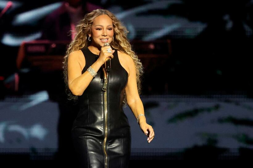 今年ラスベガス公演で歌うマライア・キャリー（ロイター）