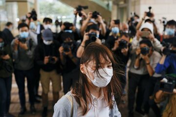  収監された周庭さん（ロイター）