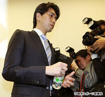 会見を行った宮崎謙介衆院議員