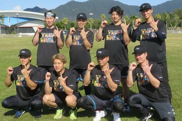 「チーム天城」で集合写真