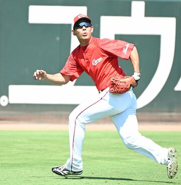 守備力に定評のある秋山（東スポWeb）